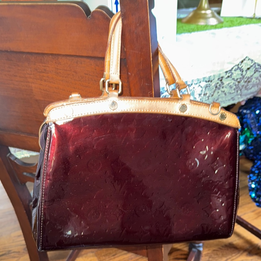 Louis Vuitton Elegant Burgundy Vintage Patent Leather Handbag Purse handbag tote - Picture 9 of 10